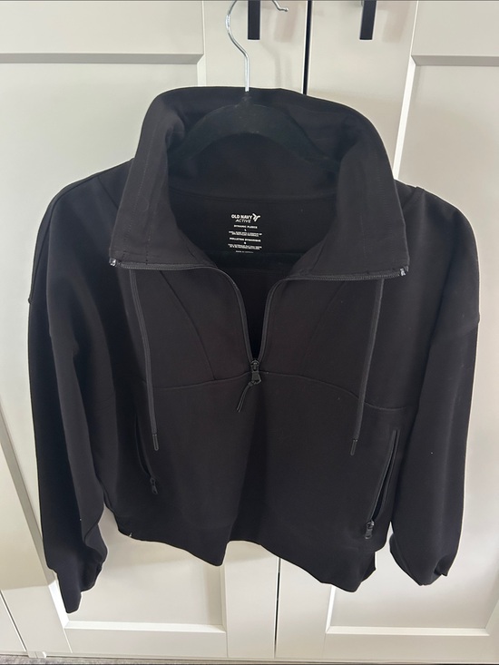 Old Navy Sweaters - Old Navy lady’s  Black Quarter-Zip Performance Pullover Jacket